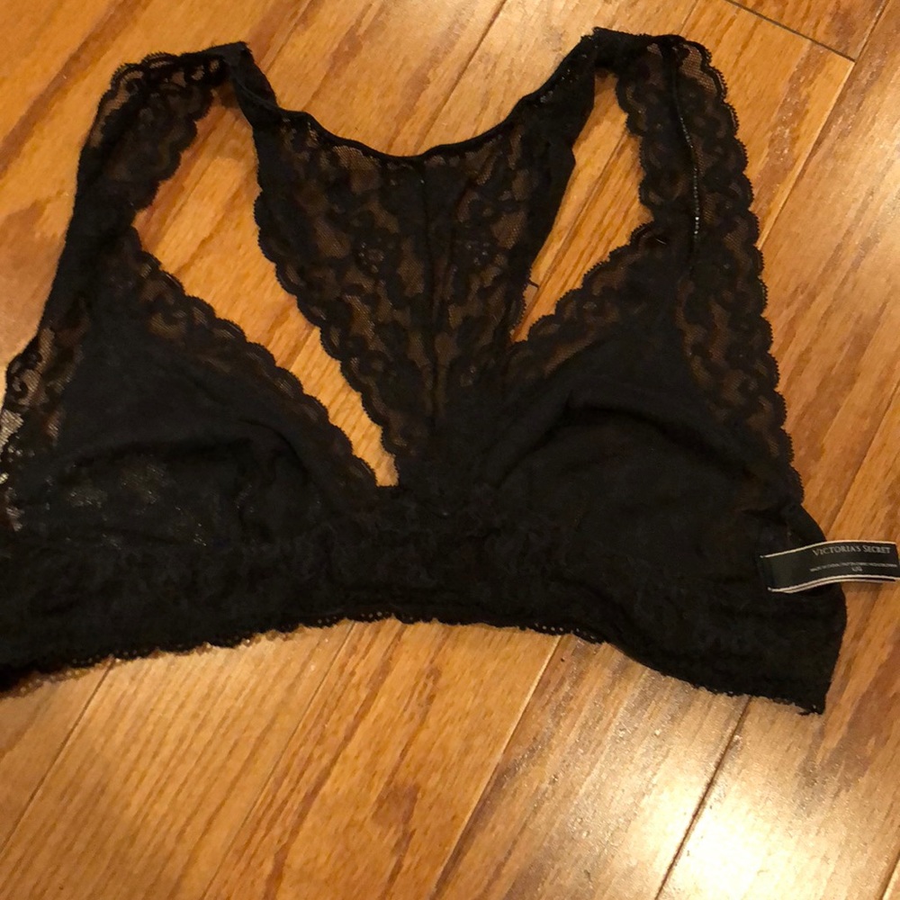 2 Victoria secret bralets - Picture 5 of 7